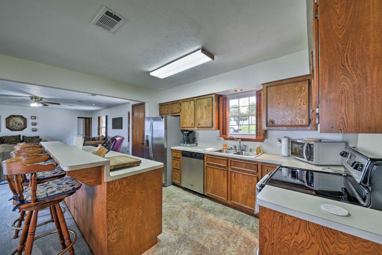 Lakefront Livingston Home With Dock, 1 Mi To Launch! Exterior foto