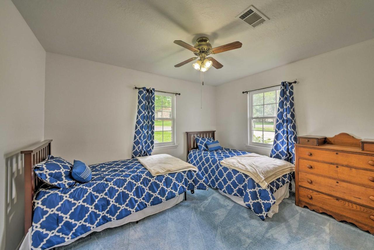 Lakefront Livingston Home With Dock, 1 Mi To Launch! Exterior foto